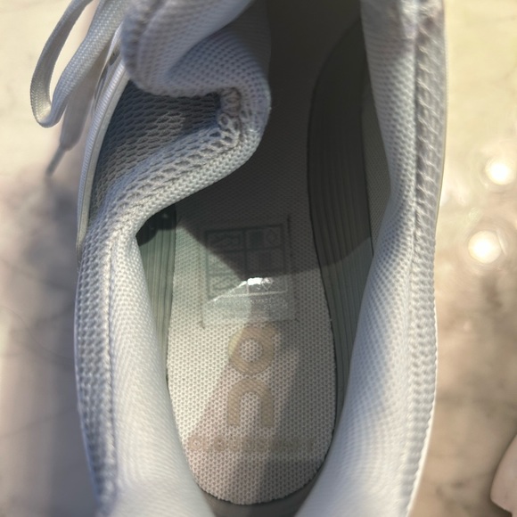 On Cloud Cloudswift PR Sneakers in Glacier/White, Women’s Size 10 - Picture 7 of 8